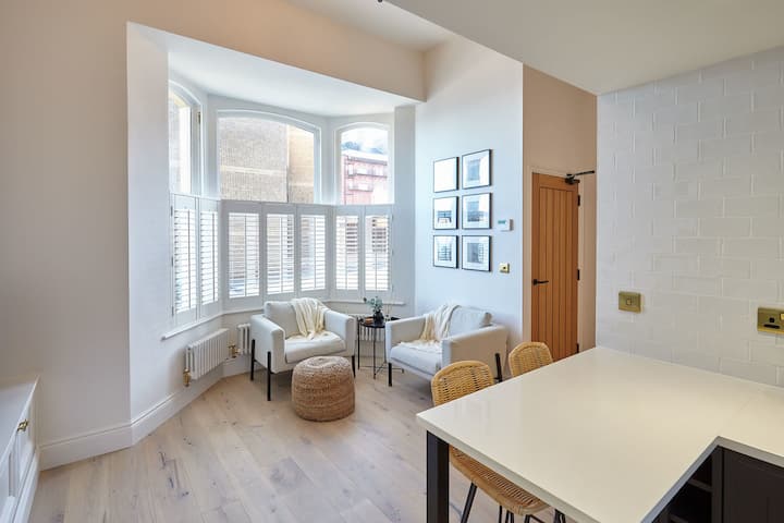 Mark Casserly Painter & Decorator — Photos 7
